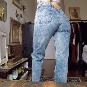 SOLD Vintage Levi’s Orange Tab Jeans